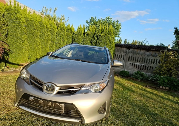 Toyota Auris cena 35900 przebieg: 99600, rok produkcji 2013 z Radzymin małe 37